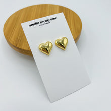 Load image into Gallery viewer, Gold Heart Studs