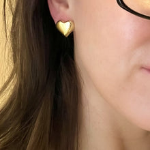 Load image into Gallery viewer, Gold Heart Studs