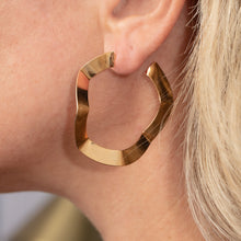 Load image into Gallery viewer, Wavy Gold Hoop Earrings