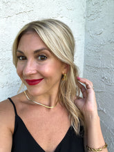 Load image into Gallery viewer, Feather Gold Filled Hoop Earrings