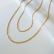 Load image into Gallery viewer, Twisted Singapore Chain Necklace