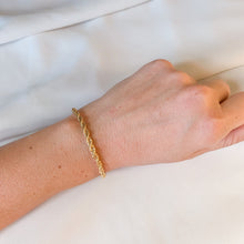 Load image into Gallery viewer, Dainty Rope Gold Filled Bracelet