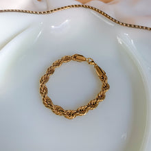 Load image into Gallery viewer, Chunky Rope Gold Filled Bracelet
