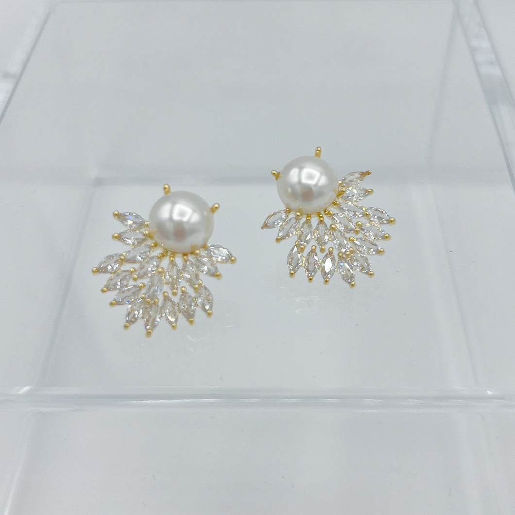 Luminous Pearl Stud Earrings