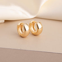 Load image into Gallery viewer, Mini Chunky Gold Hoop Earrings
