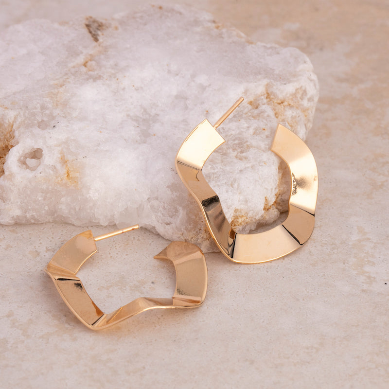 Wavy Gold Hoop Earrings – Studio Twenty Nine